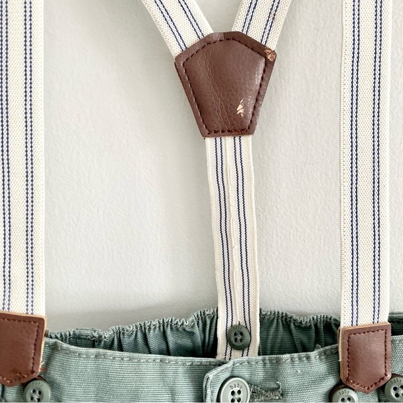 OshKosh Boy Cargo Pants with Detachable Suspenders Size 18 Months - Picture 6 of 6